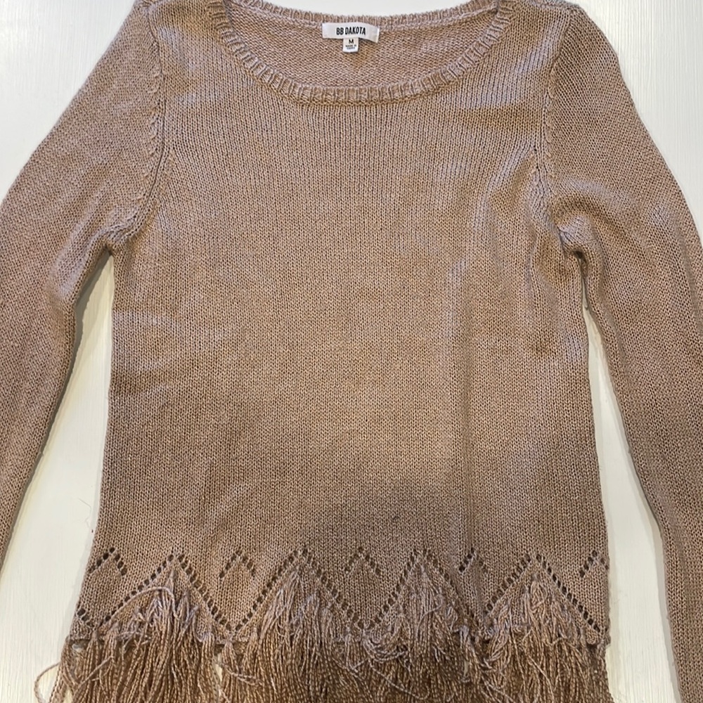 Adorable BB Dakota sweater size medium